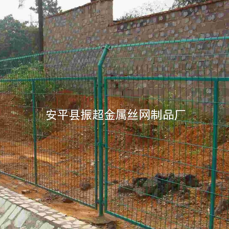 鐵絲網(wǎng)圍欄 防護(hù)網(wǎng)-http://www.chinajsh88.com