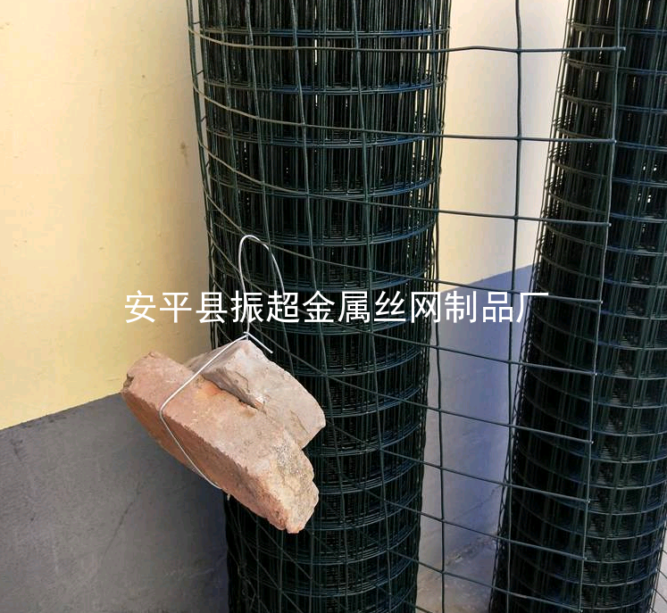 圈雞鐵絲網，圈鴨鐵絲網圍欄-www.chinajsh88.com